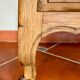 Commode rustique à trois tiroirs