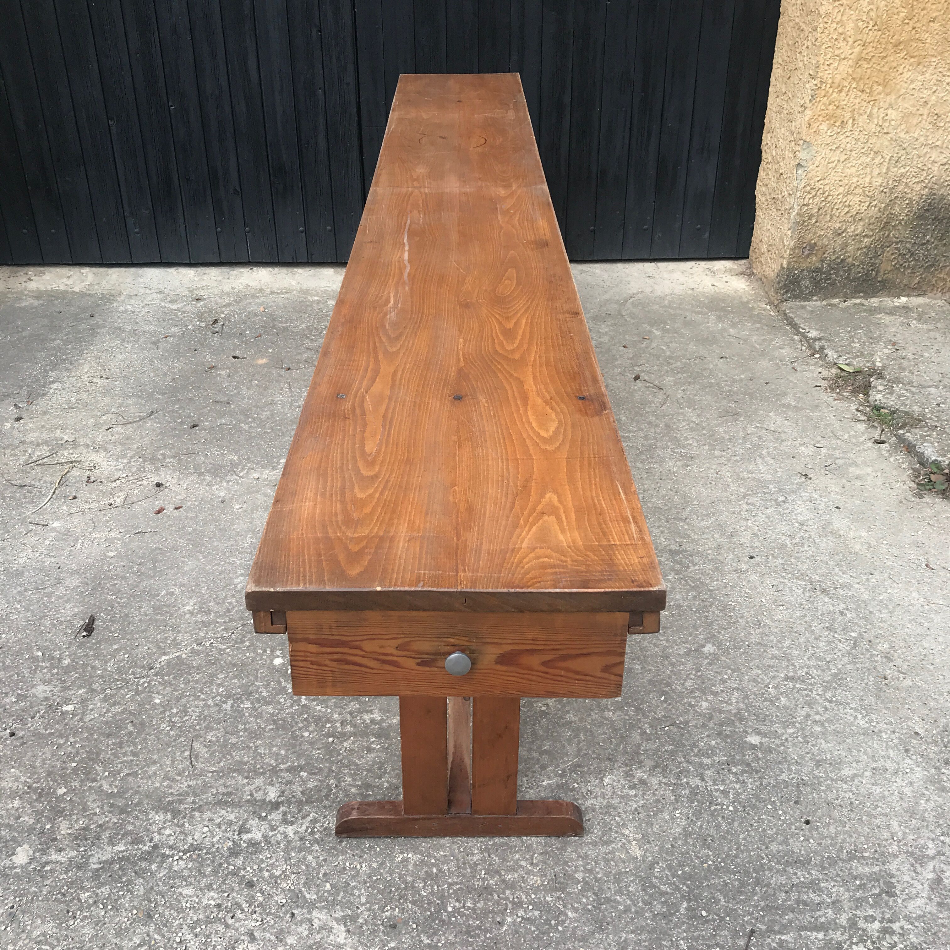 Presbytery table
