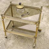 Rolling dessert in gold metal