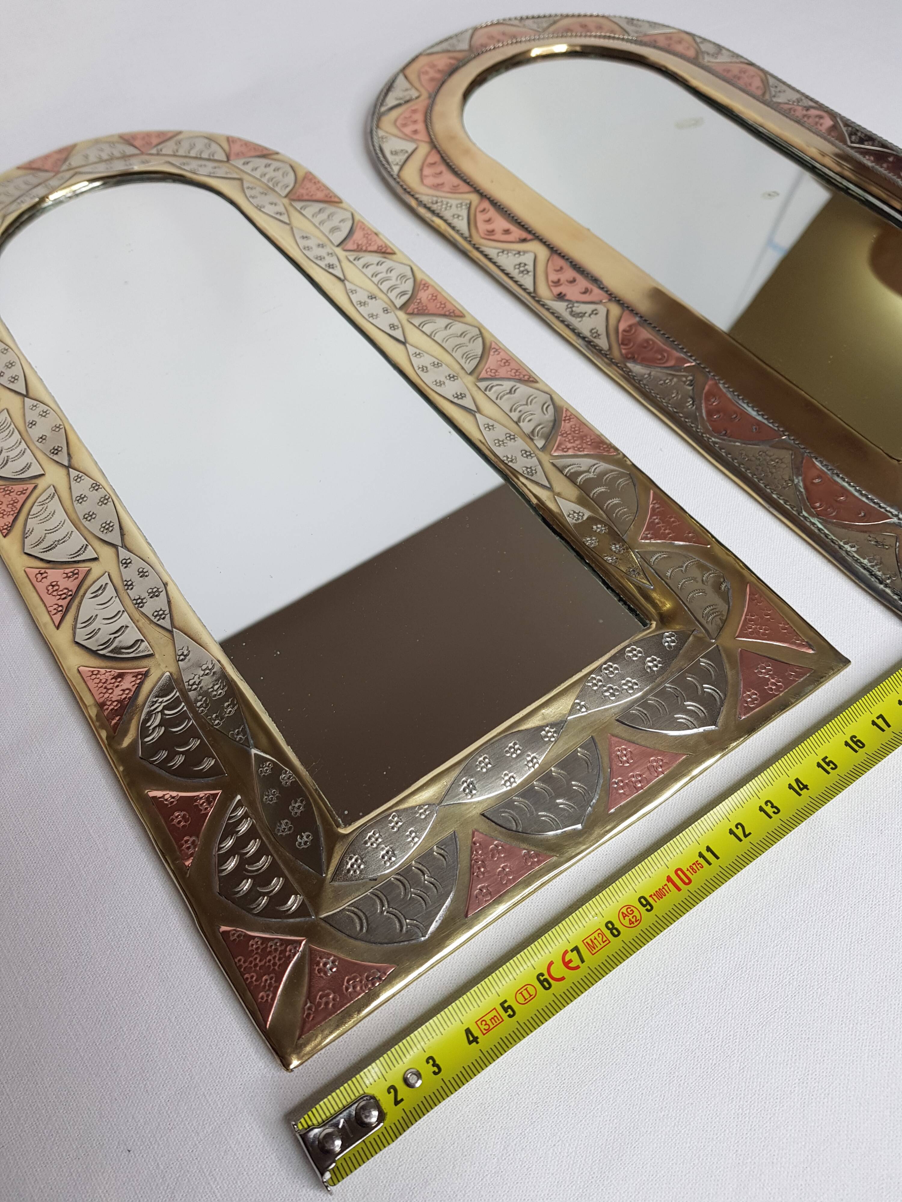 Set of two Moroccan mirrors in brass in the shape of arches