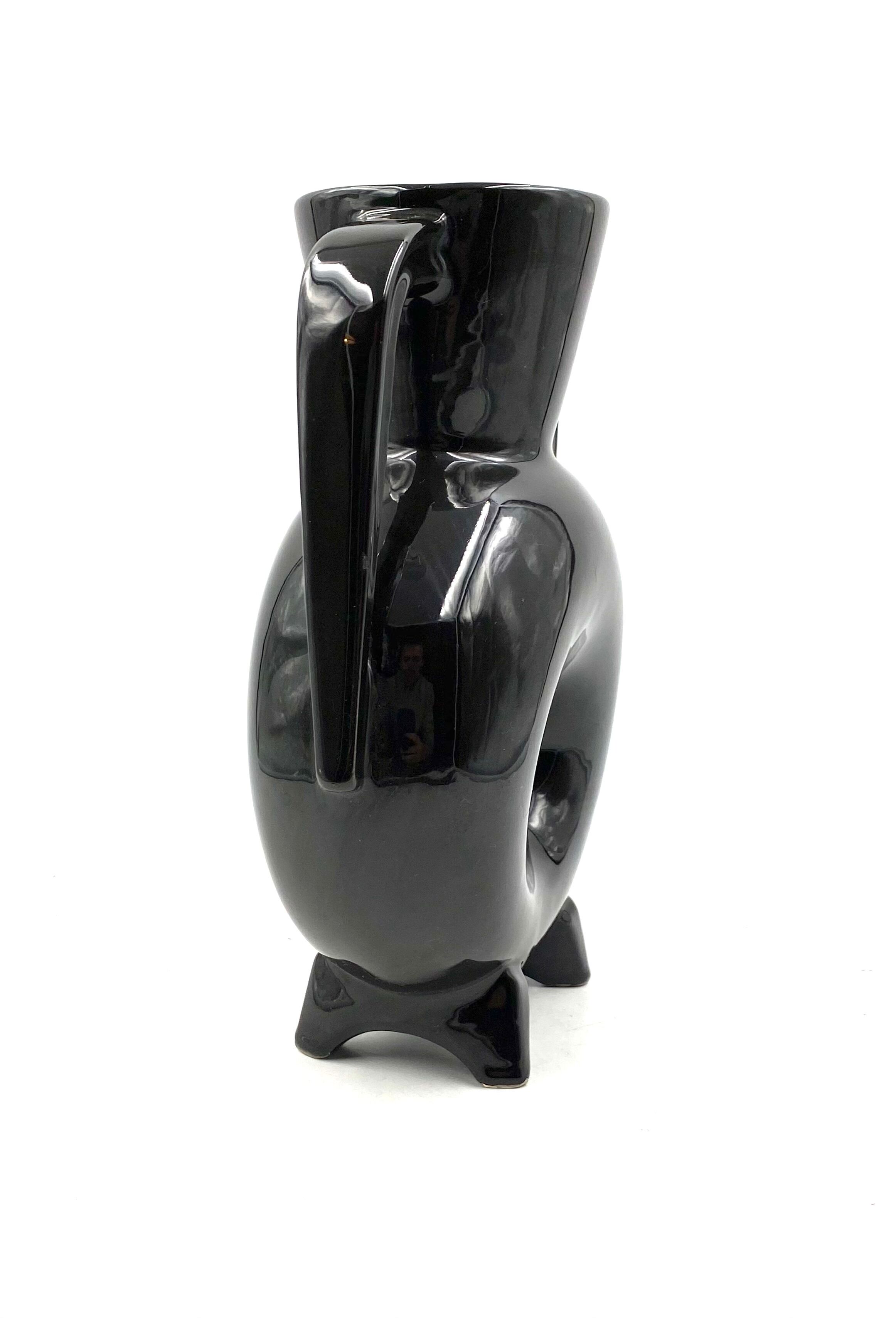 Vase en céramique noire moderne organique, France 1970s