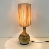 Lampe vintage en grès signée beige marron abat-jour en raphia corde 1970