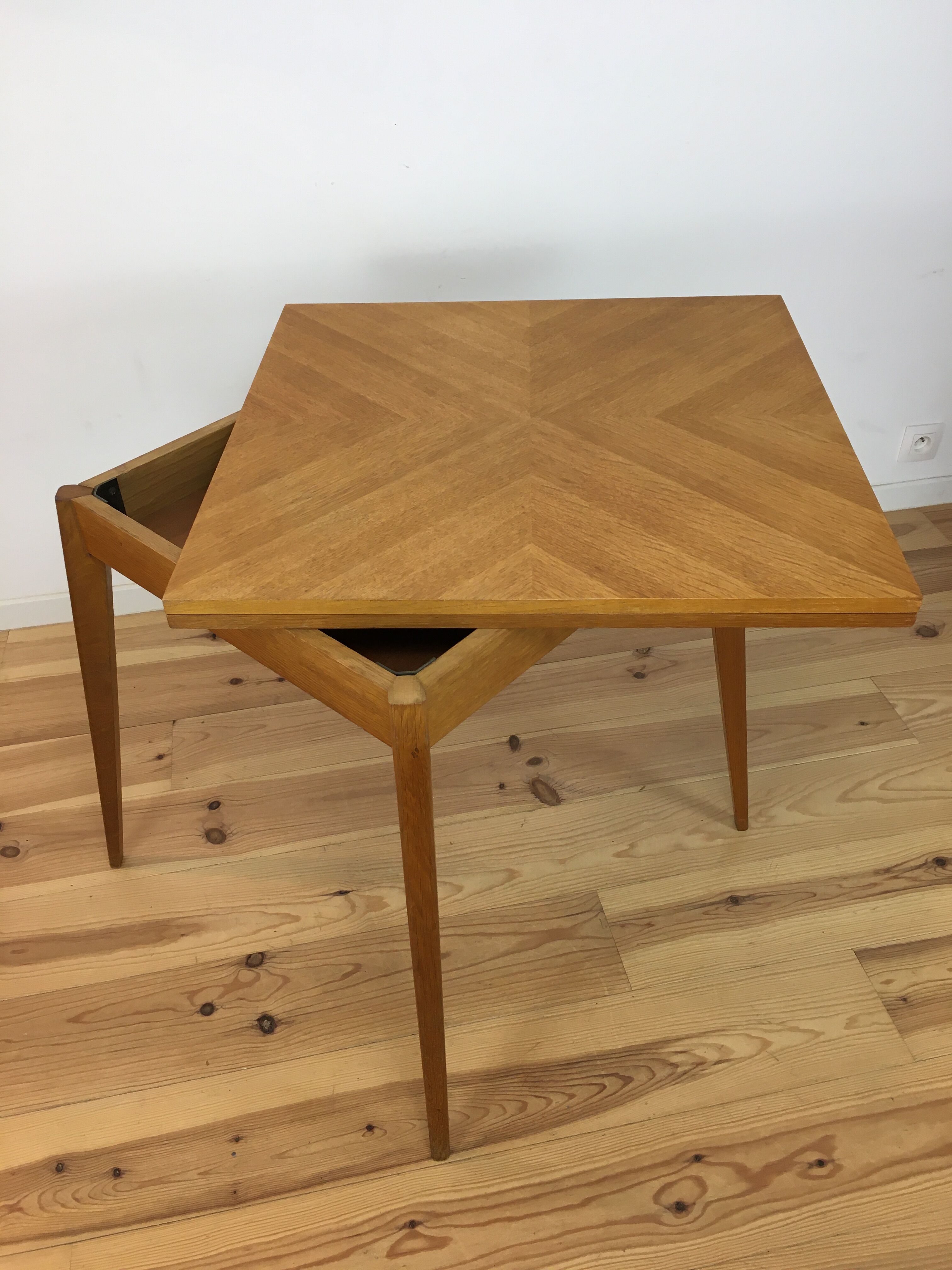 Table portfolio foot compass 50s