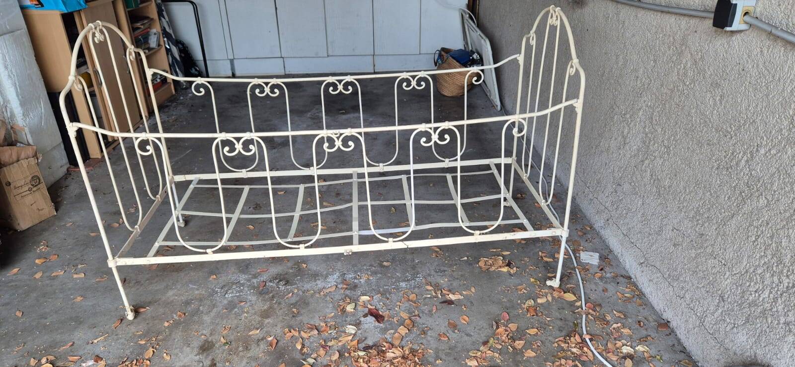 Wrought iron bed