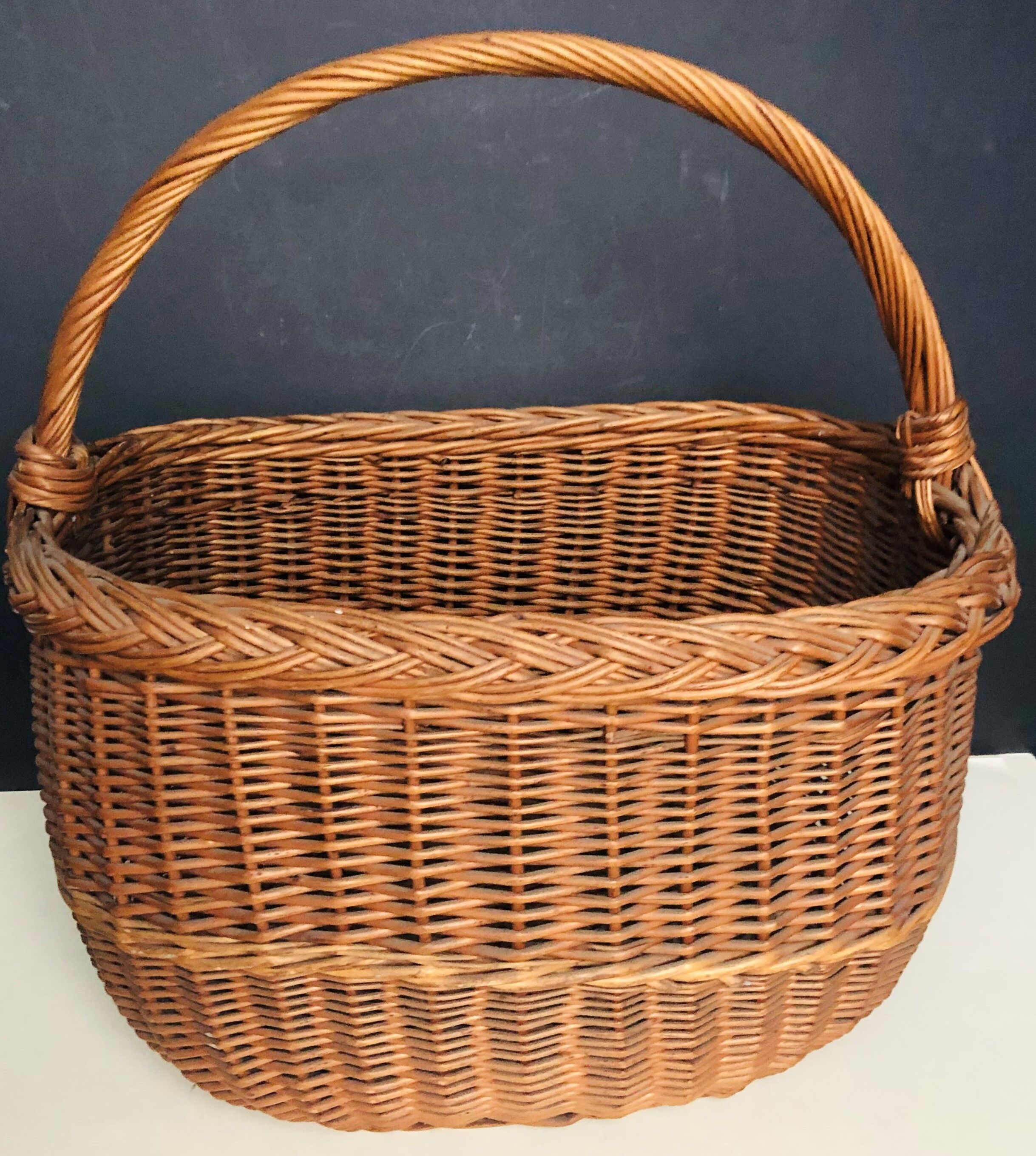 Wicker basket