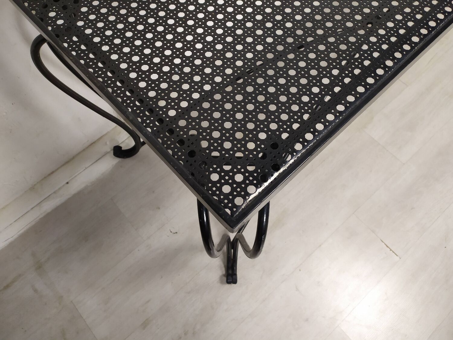 Table de jardin fer