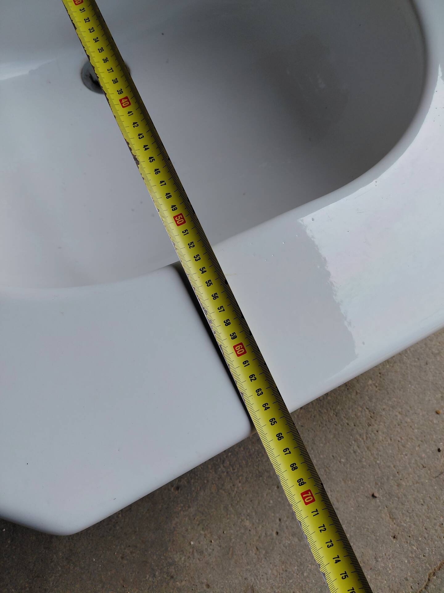 Enamelled white washbasin 1930
