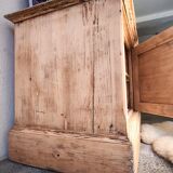 Confiturier, buffet ancien en sapin