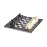 Jeu d’échecs en marbre et albâtre, années 1970.