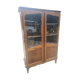 Armoire avec portes vitrées