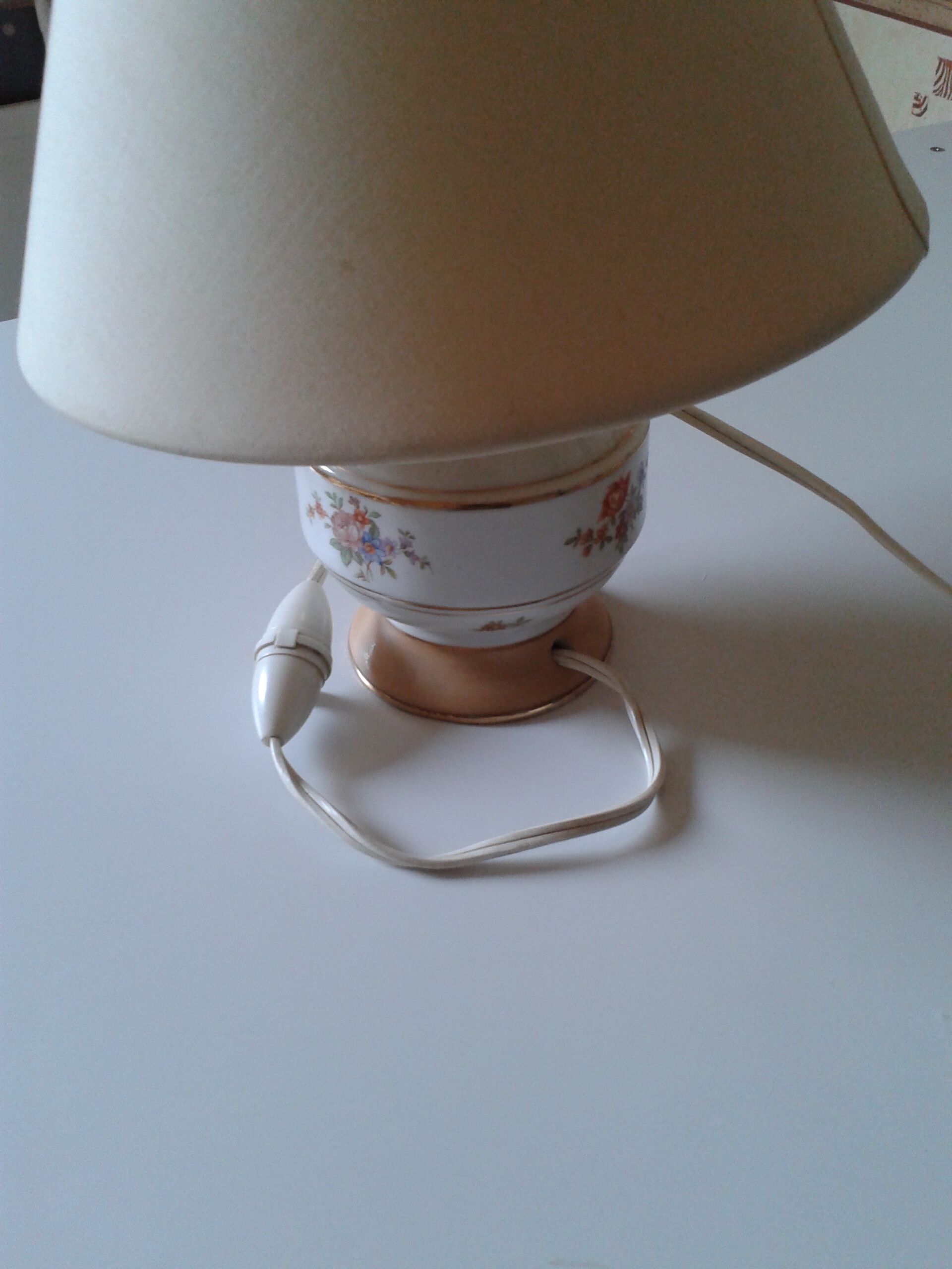 Porcelain bedside lamp