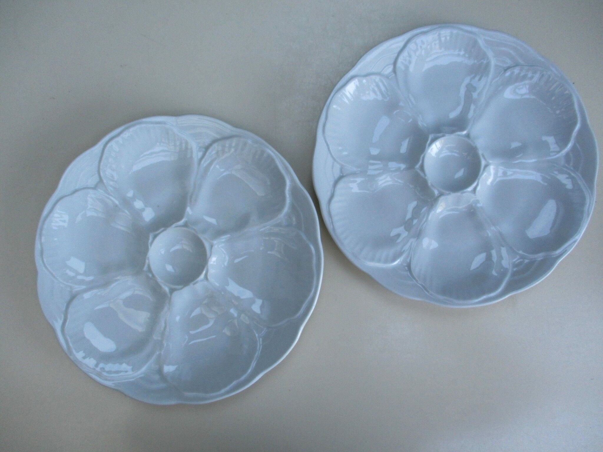 Porcelain oyster plate – set of 4