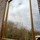 Mirror with glazing bead