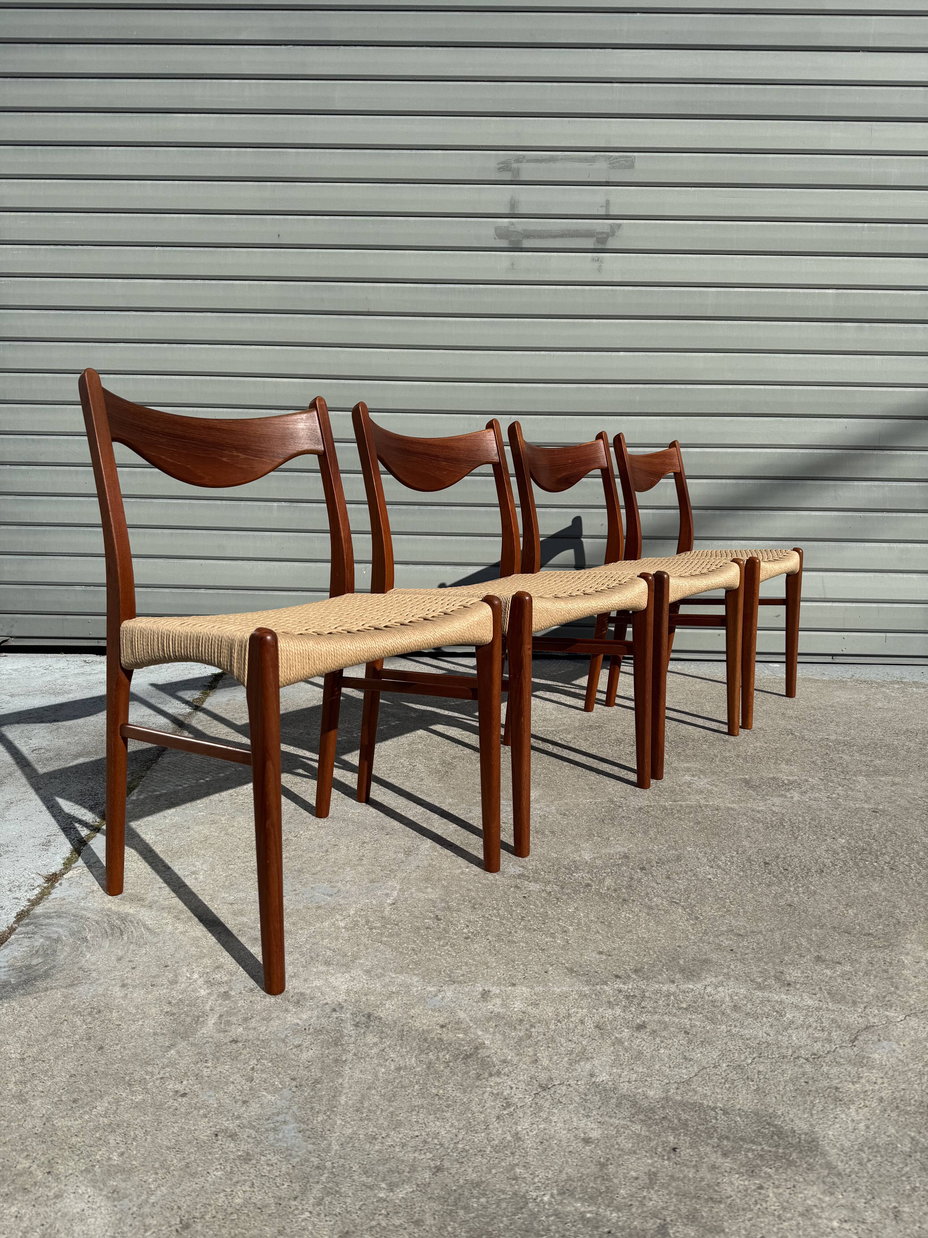 4 Danish chairs by Arne Wahl Iversen