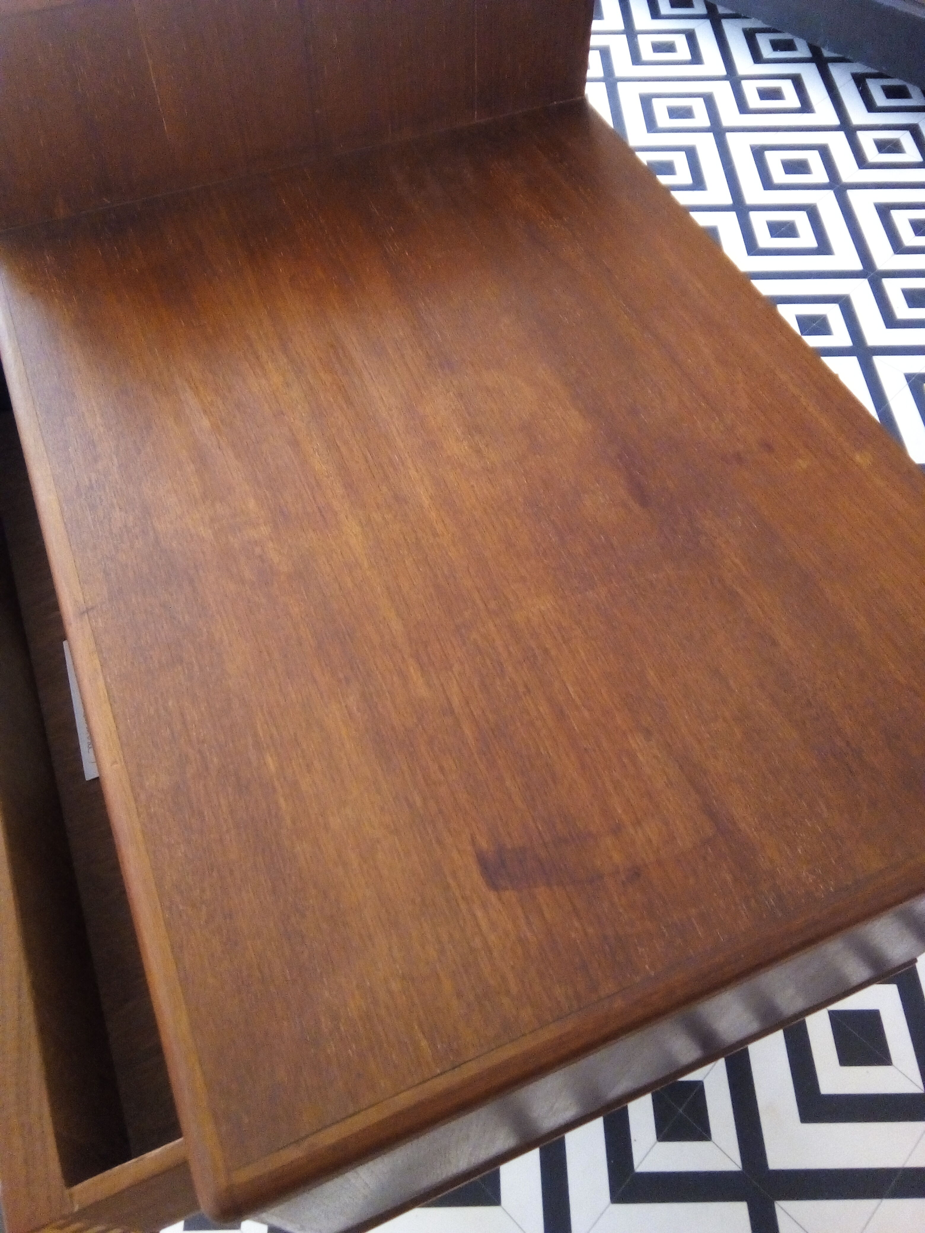 Scandinavian chest drawers