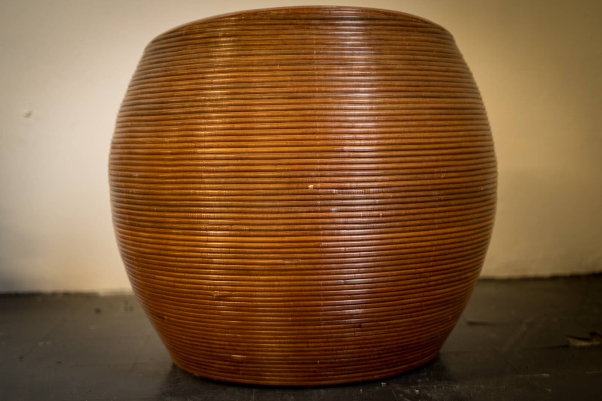 Organic ball chair POD