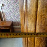 Armoire ancienne Art déco en bois massif avec miroir