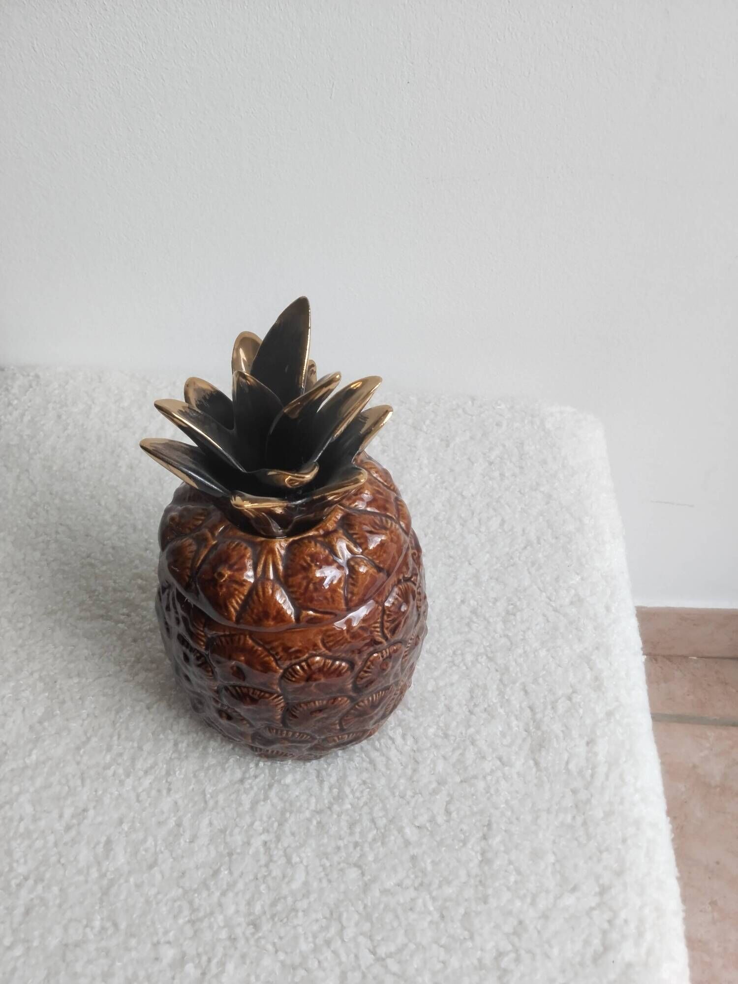 Pineapple vintage