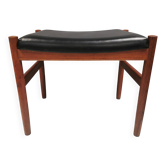 Pouf en teck danois, Skai noir, cuir, design Spøttrup des années 1960.