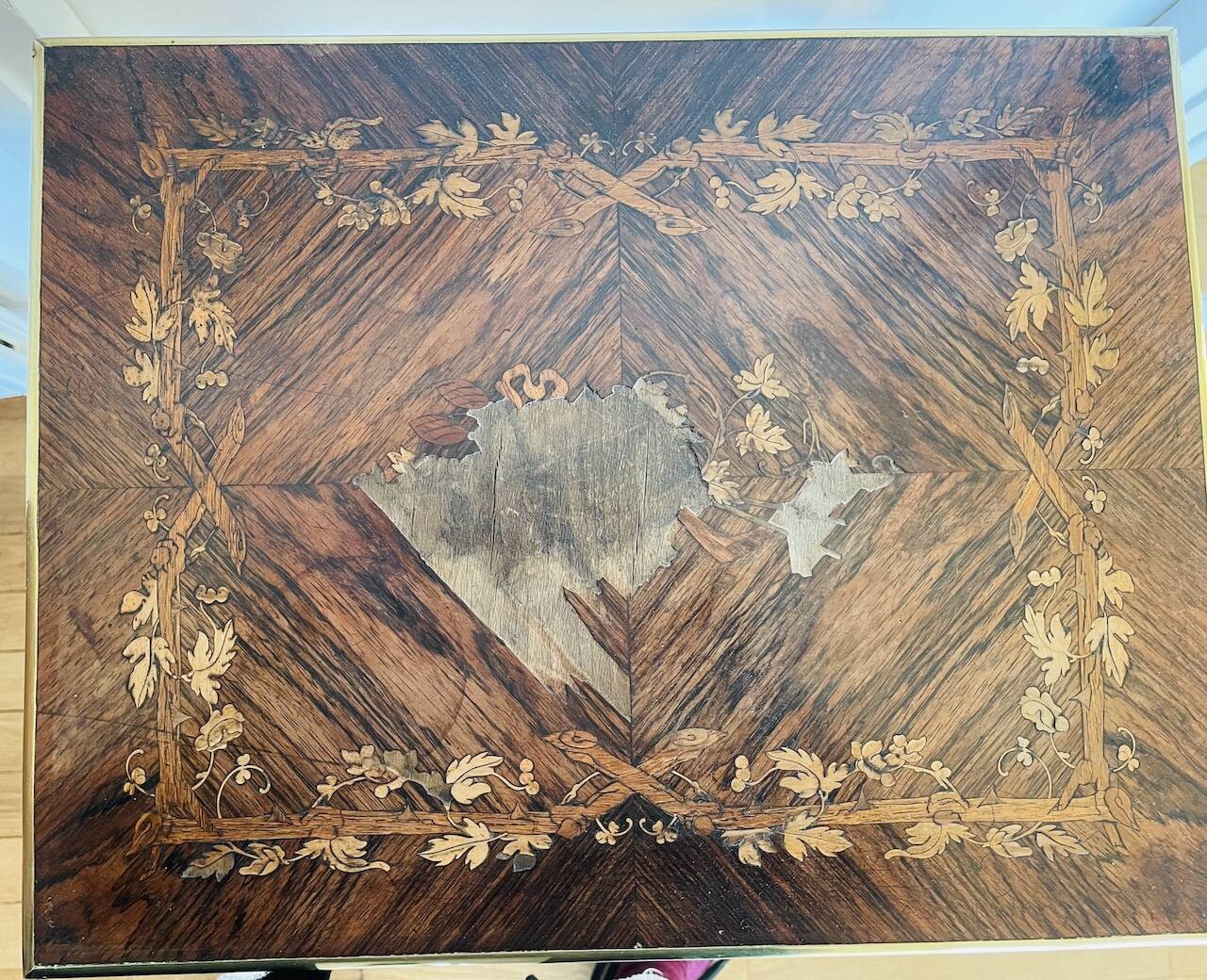 Napoleon III period marquetry dressing table
