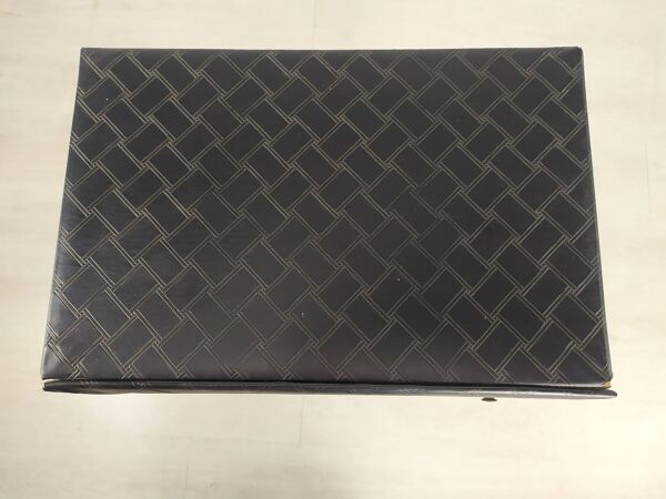 Chiffonnier de couture vintage