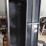 Metal closet