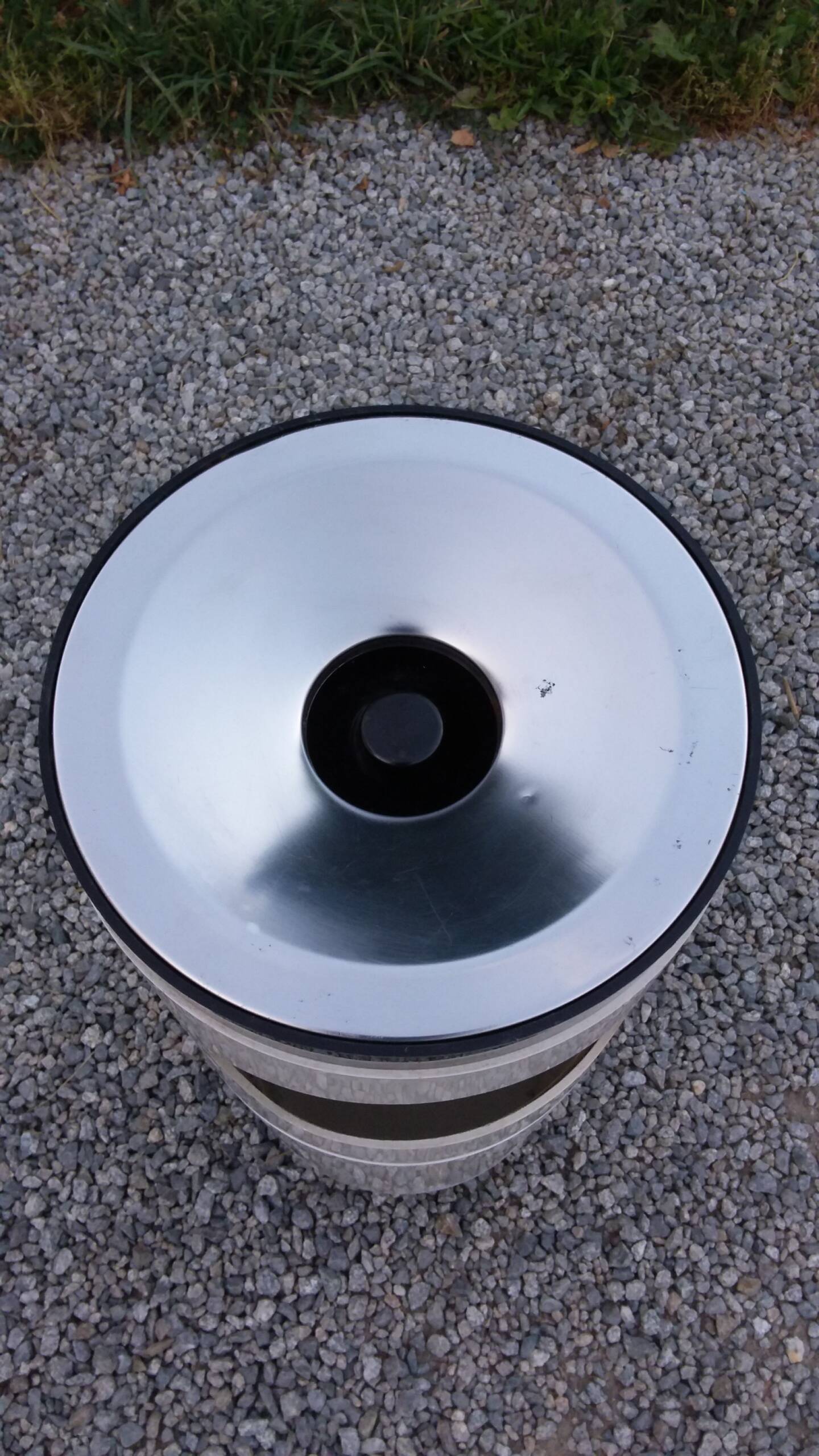 Designer umbrella ashtray by Jean René Talopp, Manade Samp collection