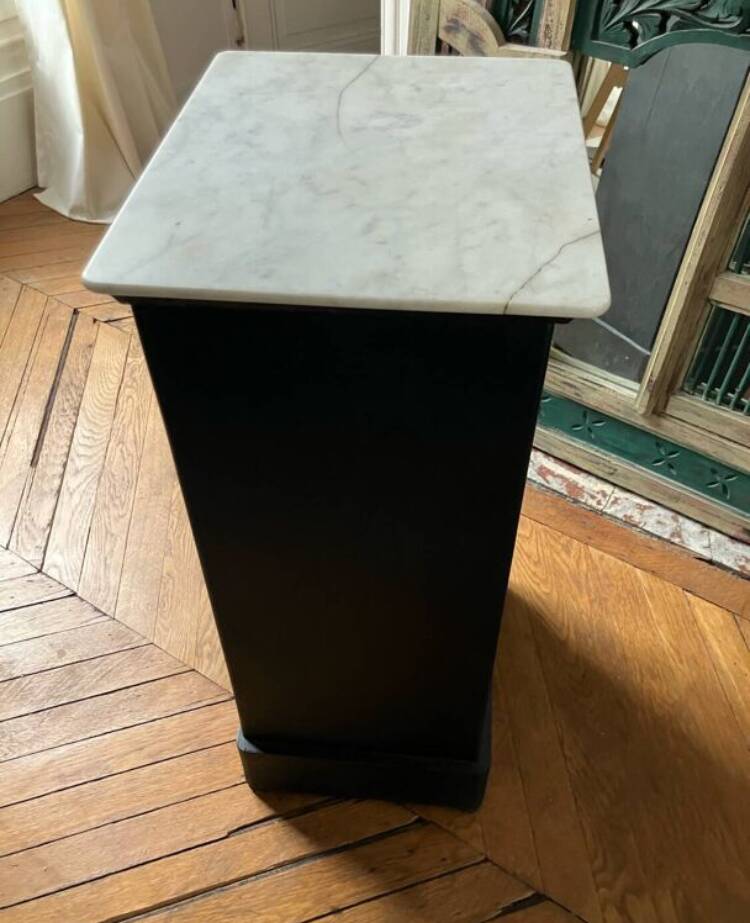 Commode avec plateau en marbre blanc