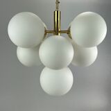 Lustre Sputnik Kaiser Leuchten design en verre opale années 60 70