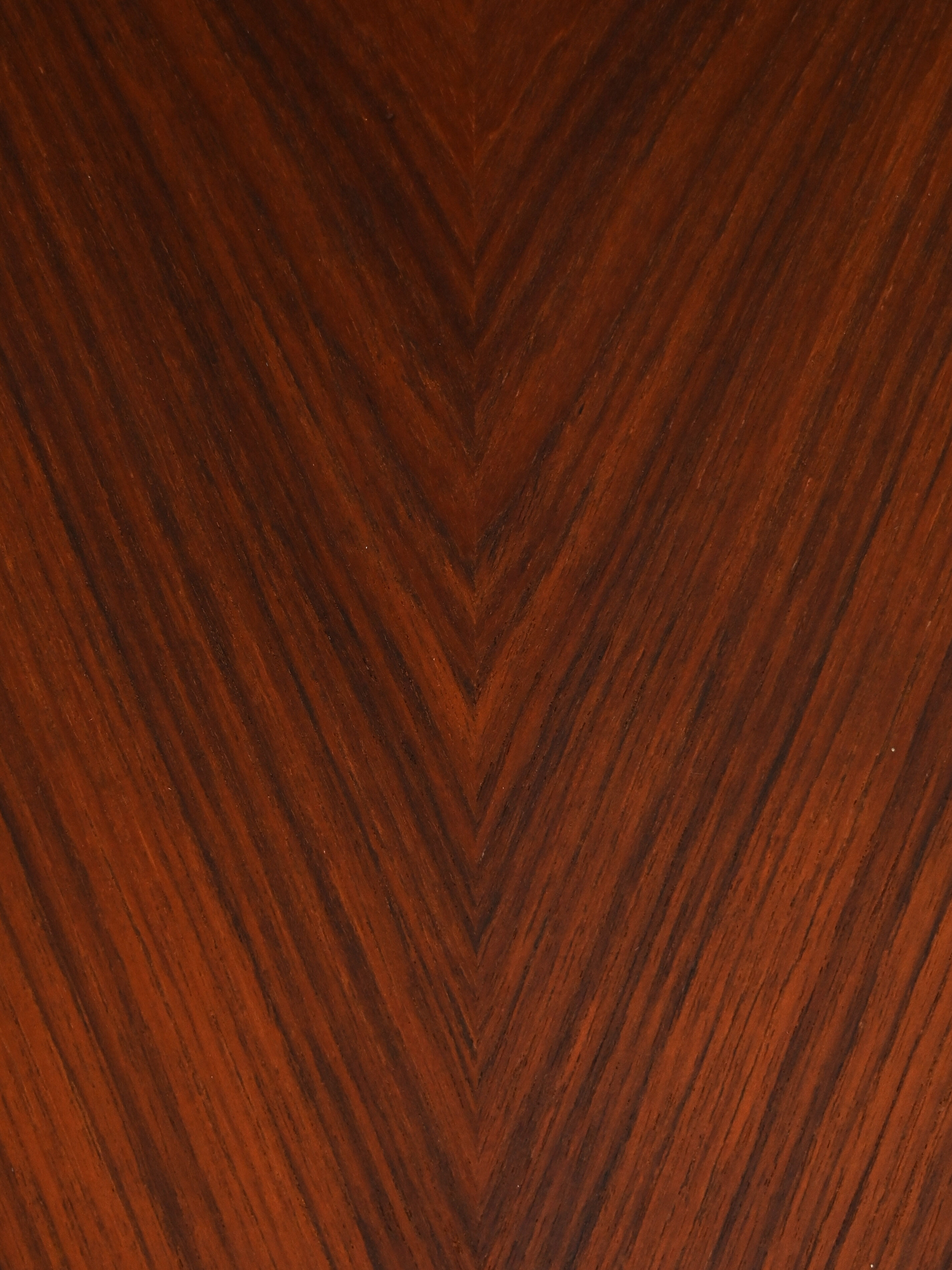 Scandinavian extending table by David Rosen