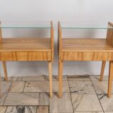 Tables de nuit des années 1960 par arch. František Jirák, millésime tchécoslovaque.