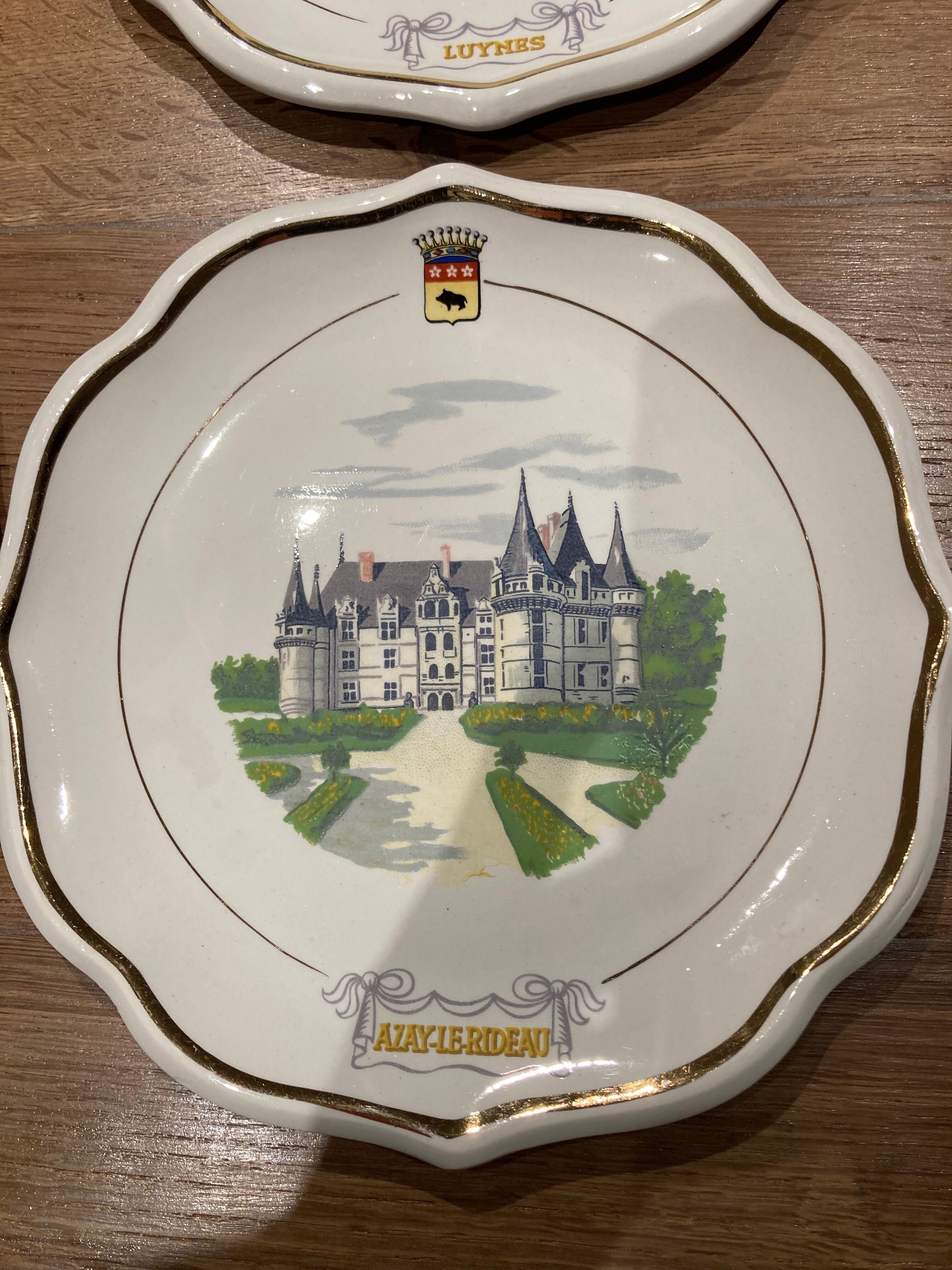 12 dessert plates Gien châteaux de la Loire