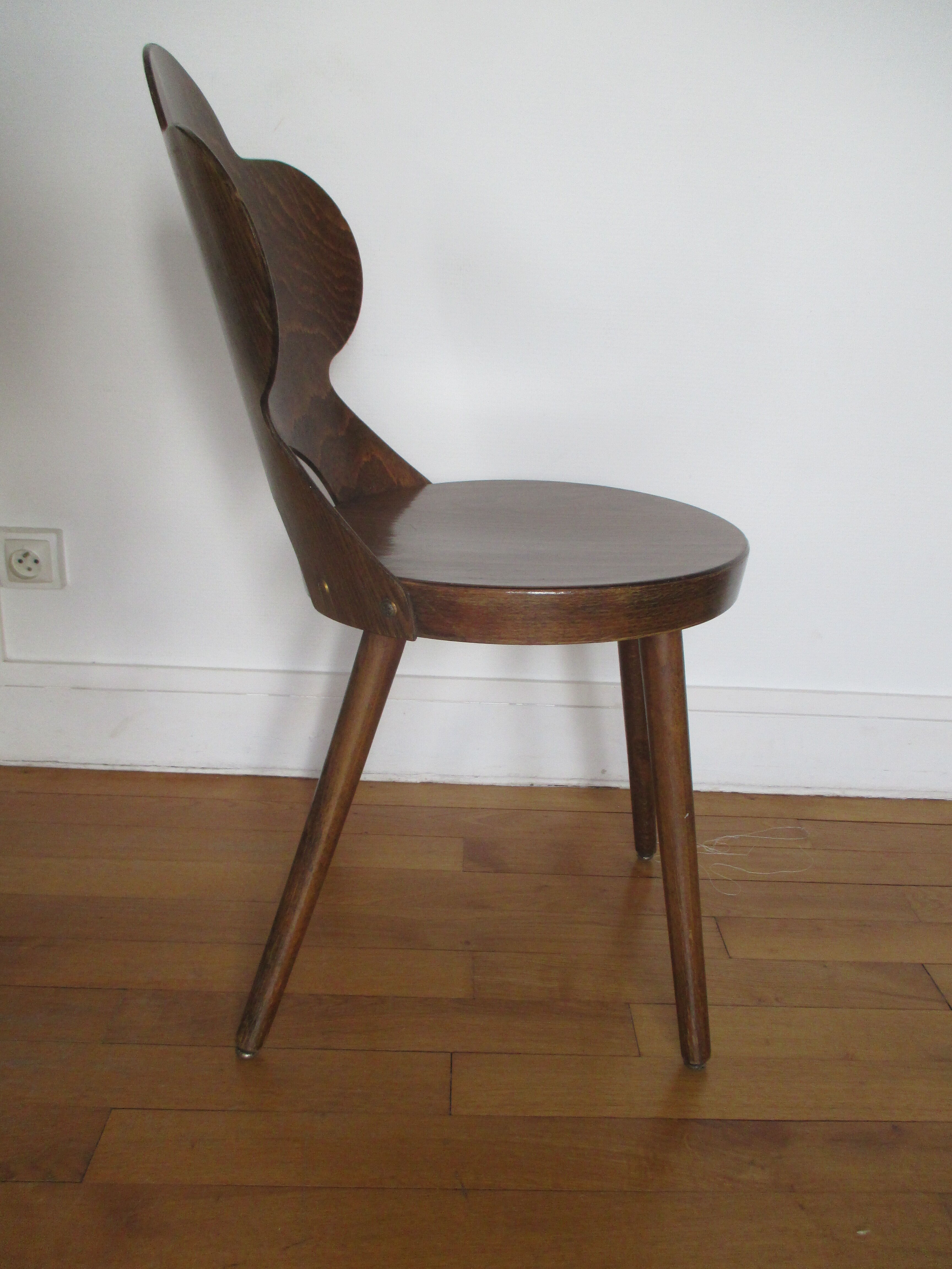 Baumann bistro clover chair
