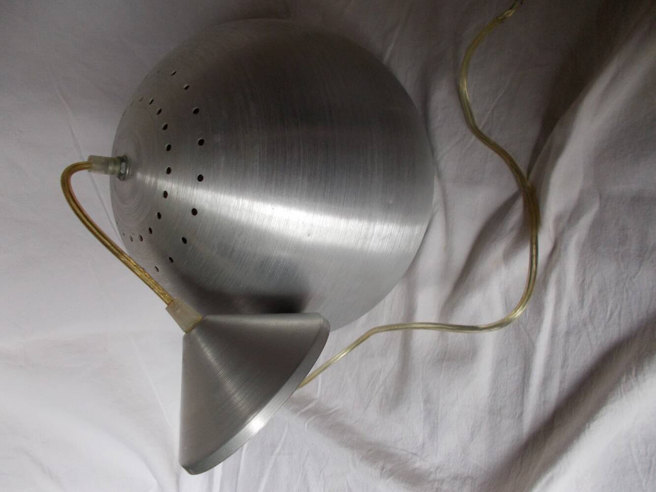 Large aluminum ball suspension