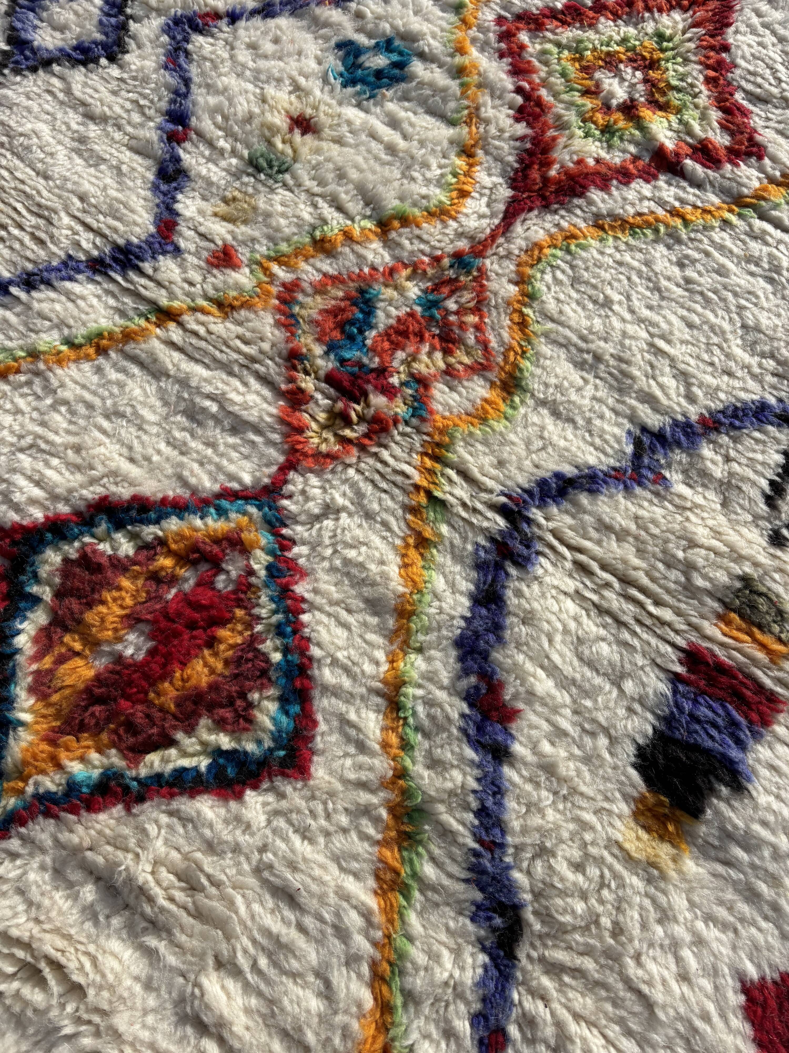 Tapis berbère marocain Azilal en laine naturelle