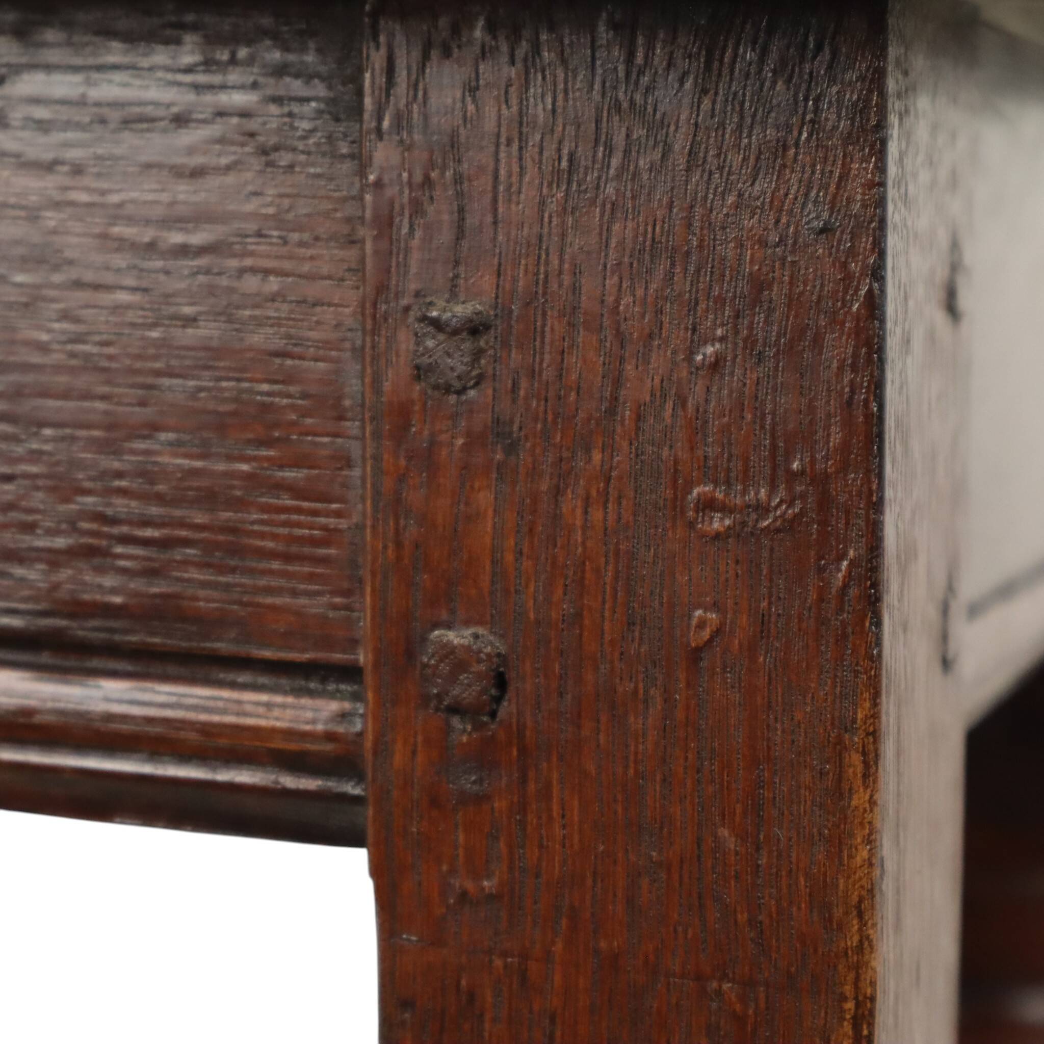 Tabouret en chêne massif anglais, 19e siècle