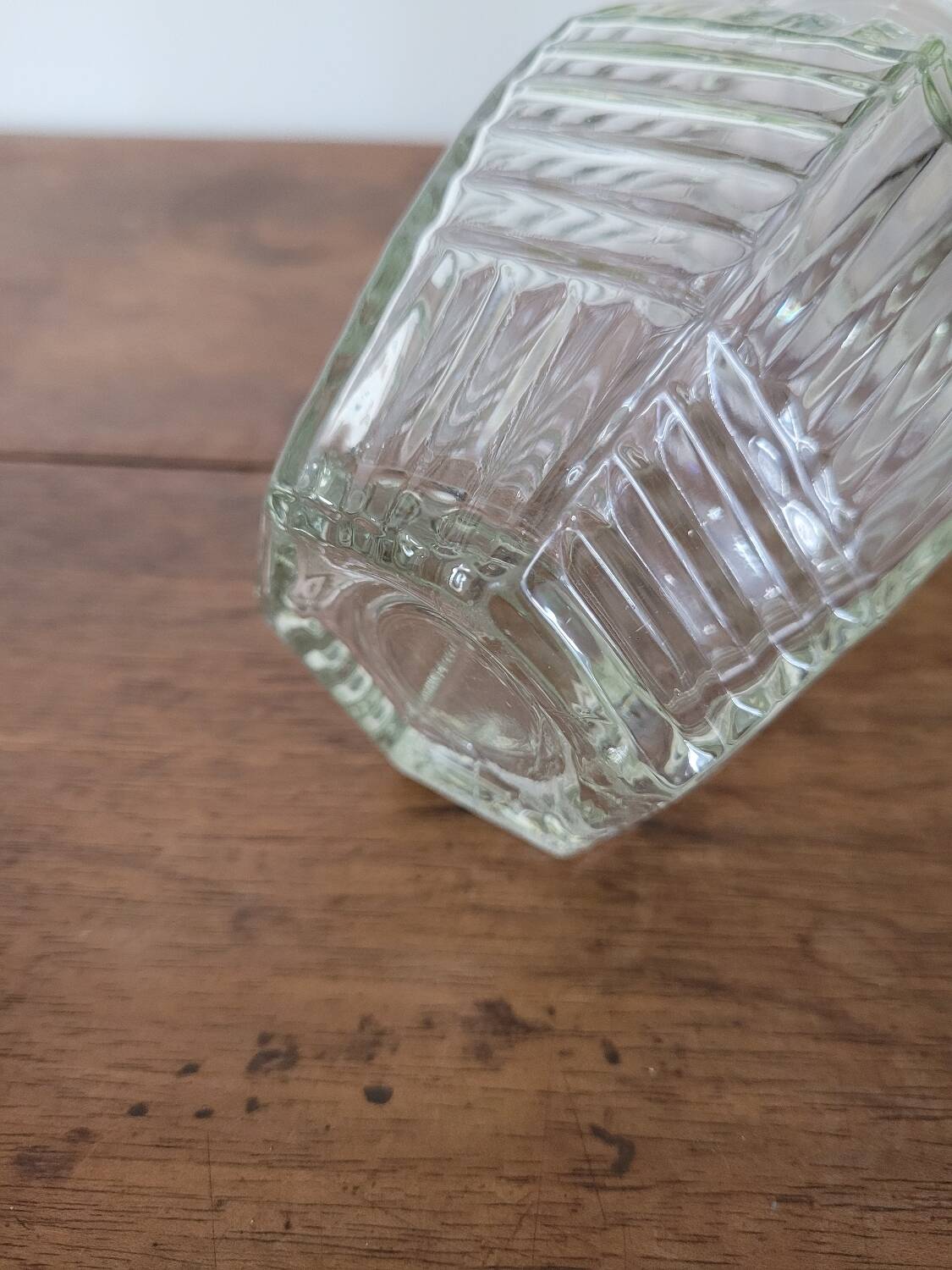 Petit vase à bulbe en verre années 70