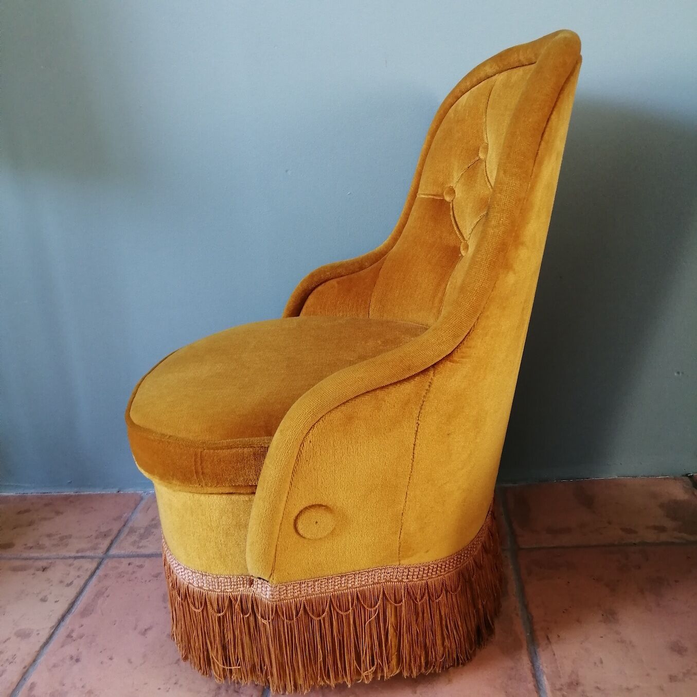 Pair of toad armchairs chest 80s