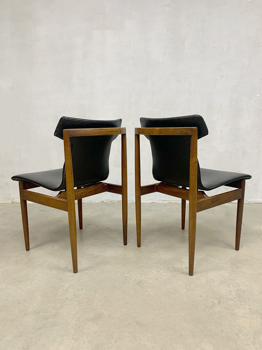 Pair of dining chairs Inger Klingenberg Fristho Franeker