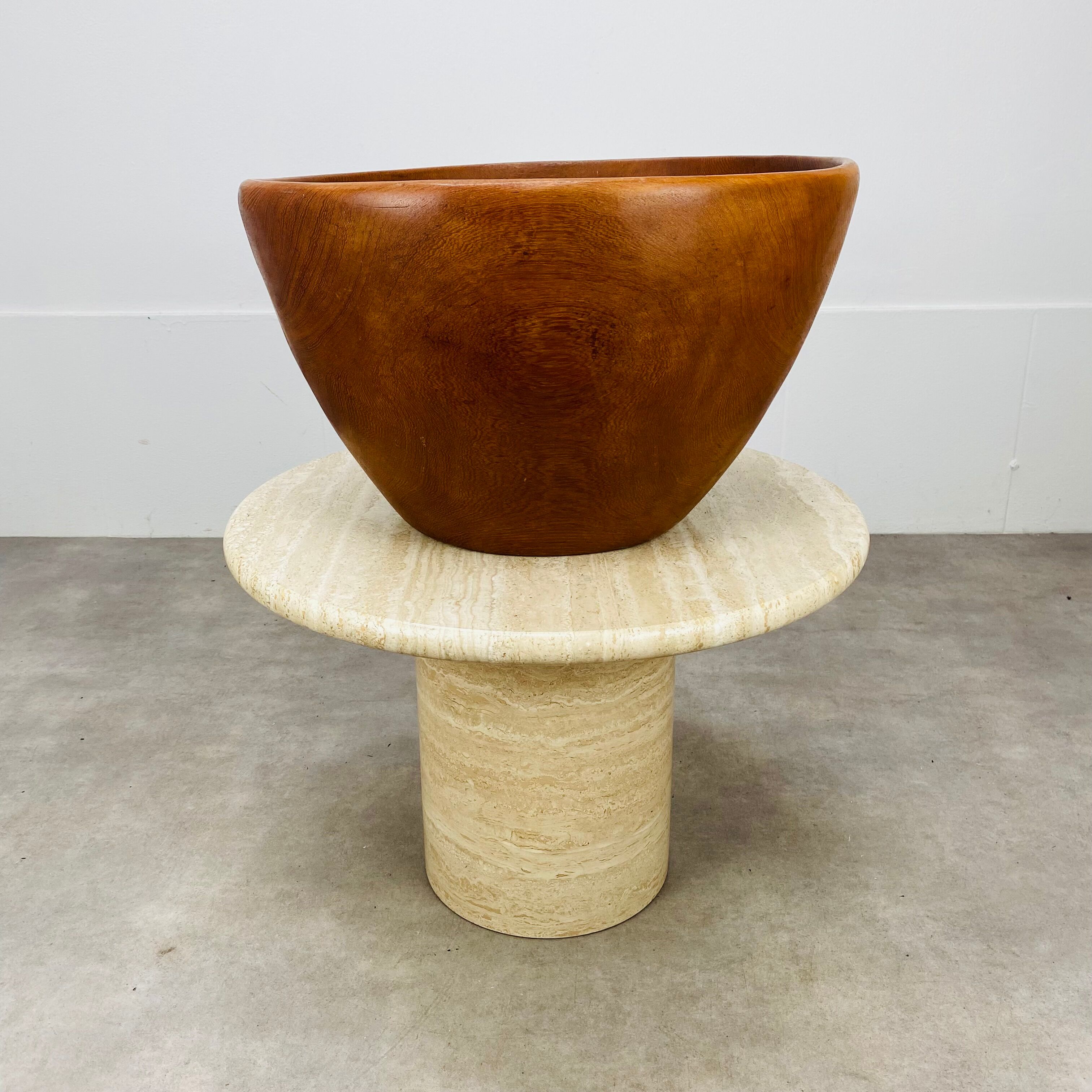 Floor cup danish teak 60s