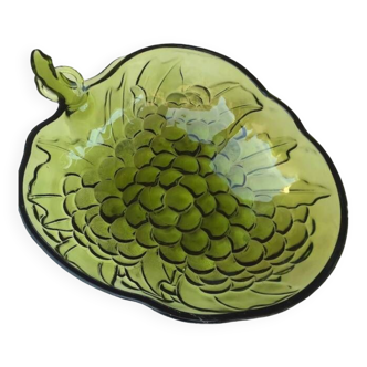 Fruit basket with bunch of grapes