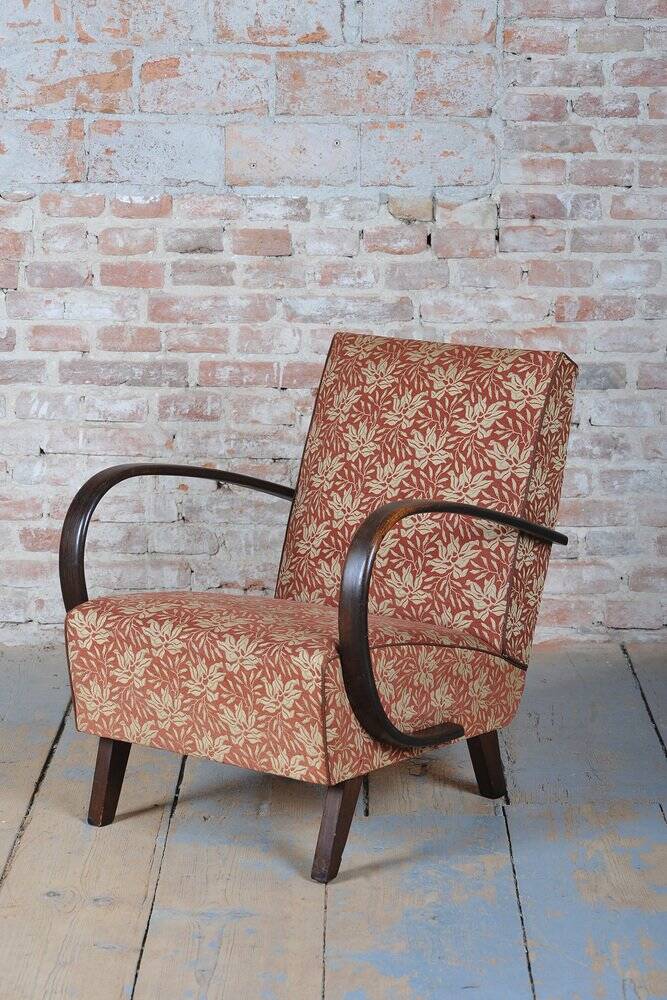Art Deco Lounge Chair in Beech by J. Halabala for Up Zavody, 1930s