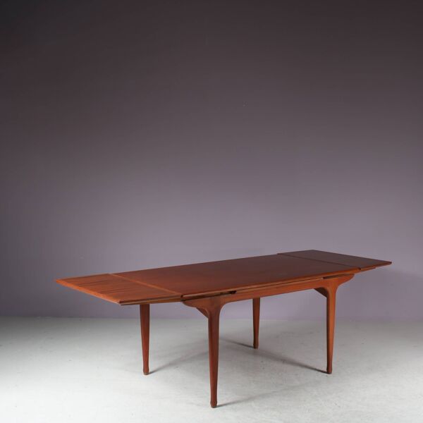 Table à manger extensible en teck des années 1960 par TV Meubles Paris, France