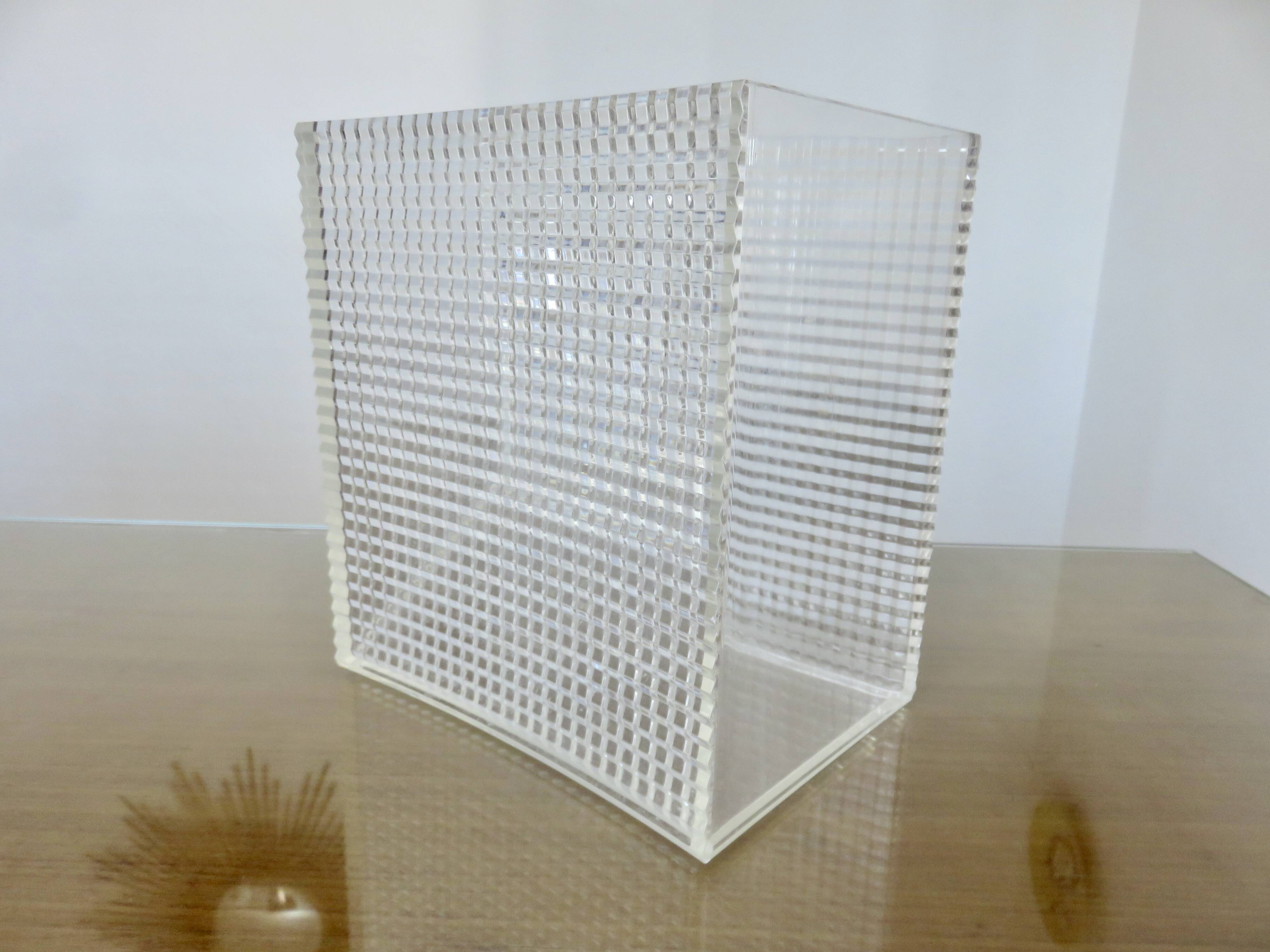 Lucite wastepaper basket "Sally designs", USA, 1970