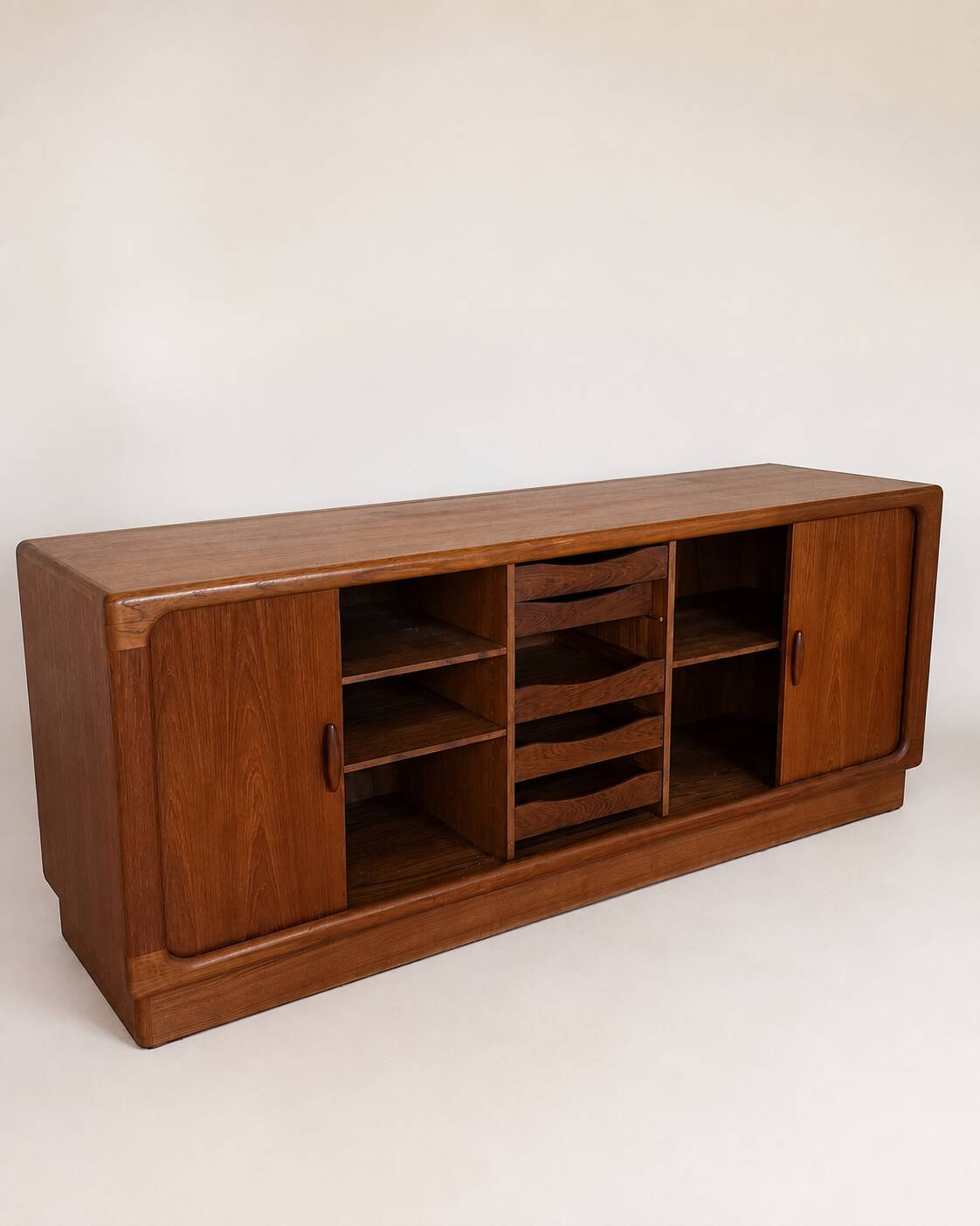 Sideboard  Dyrlund Denmark