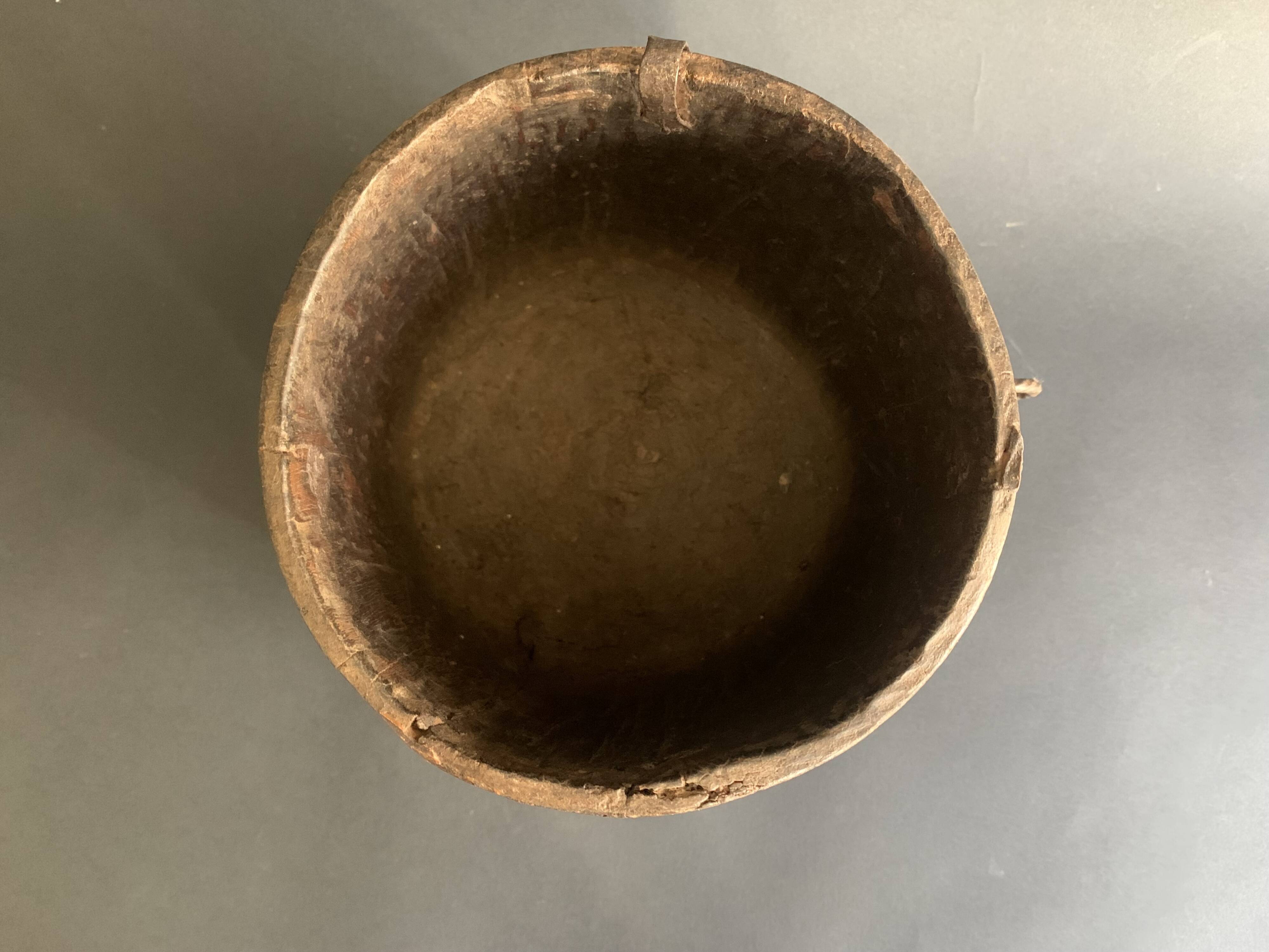 Large measuring pot in wood and old iron, 19th century folk art