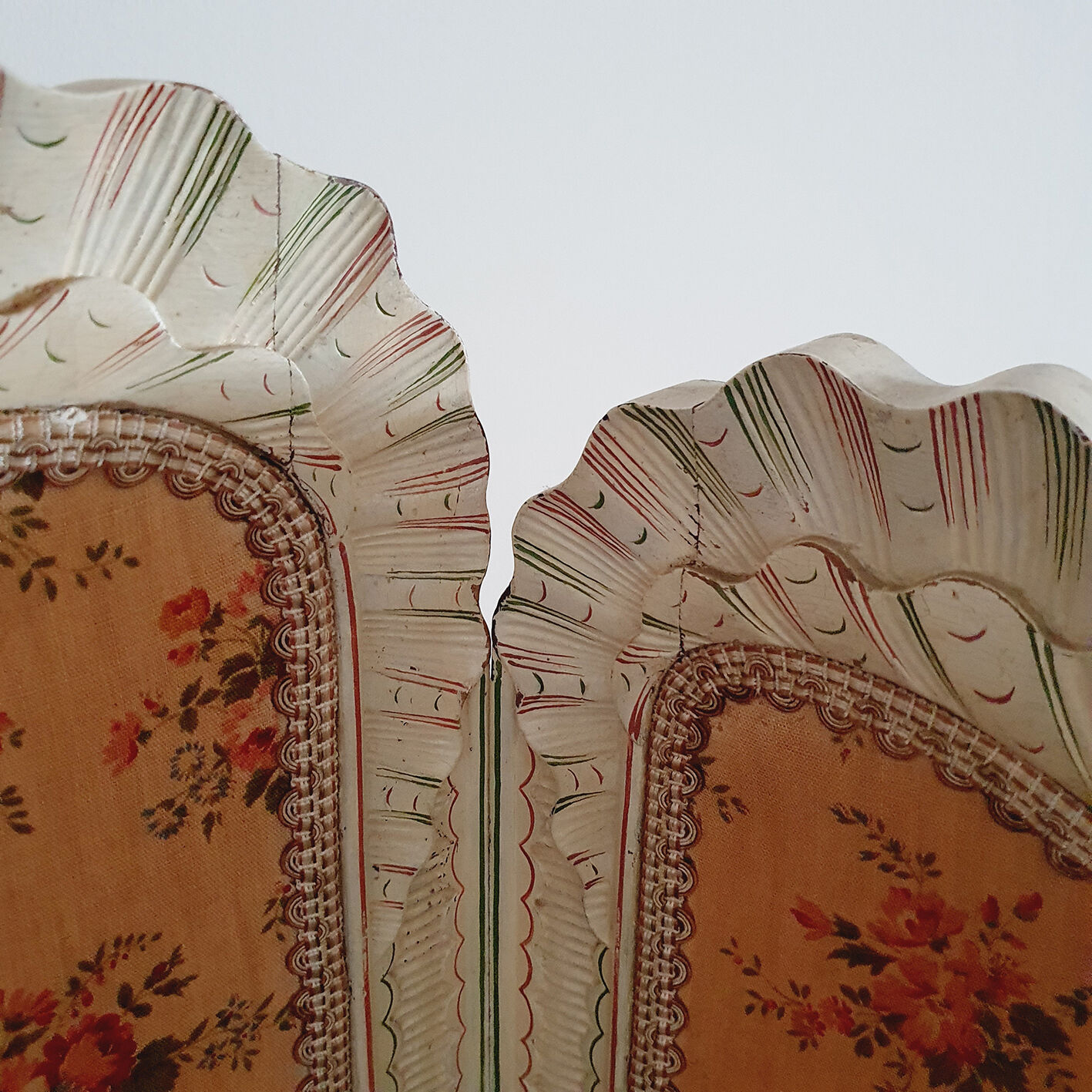 Wood and fabric screen