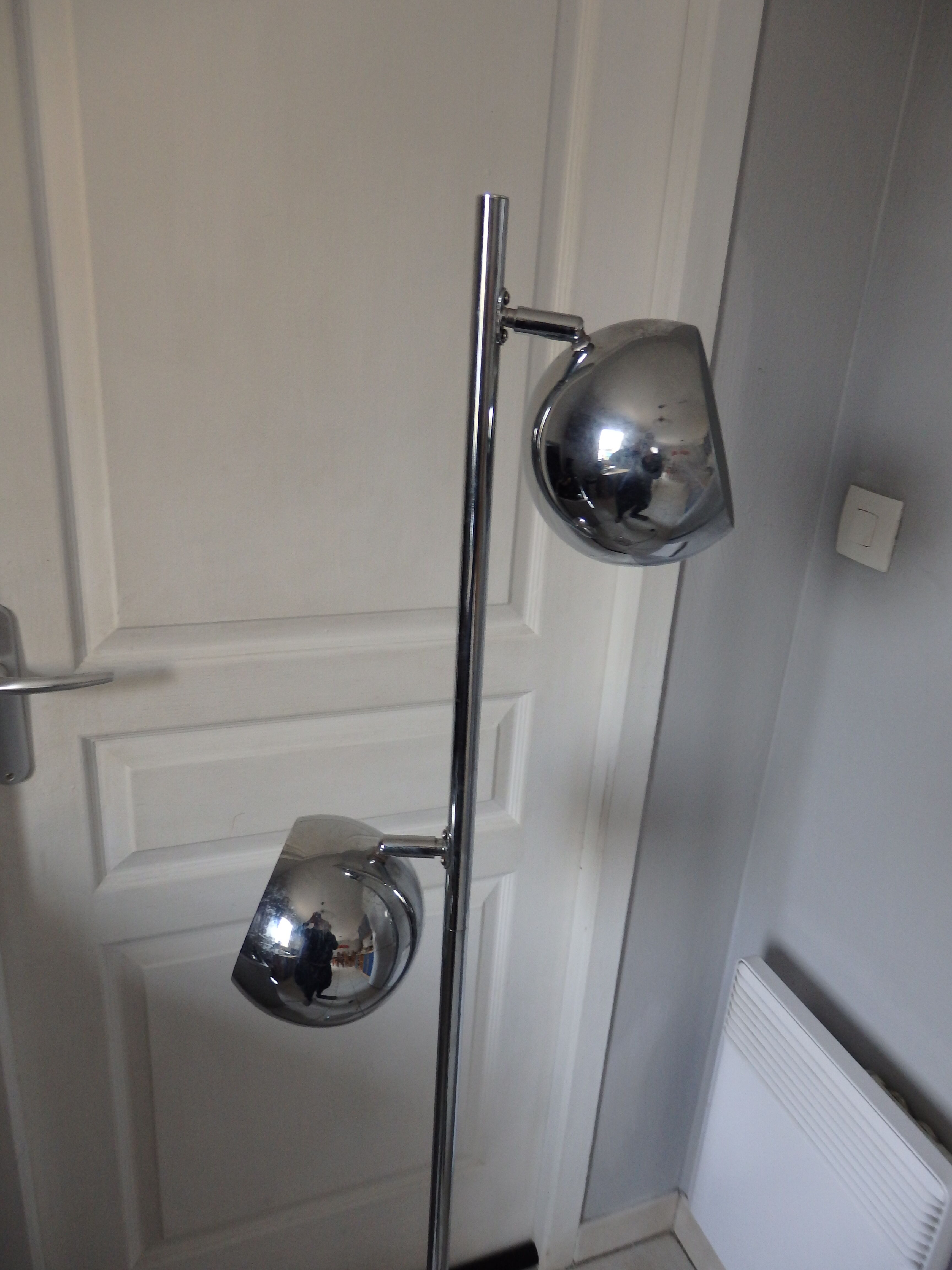 Vintage chrome floor lamp with two adjustable ball spotlights