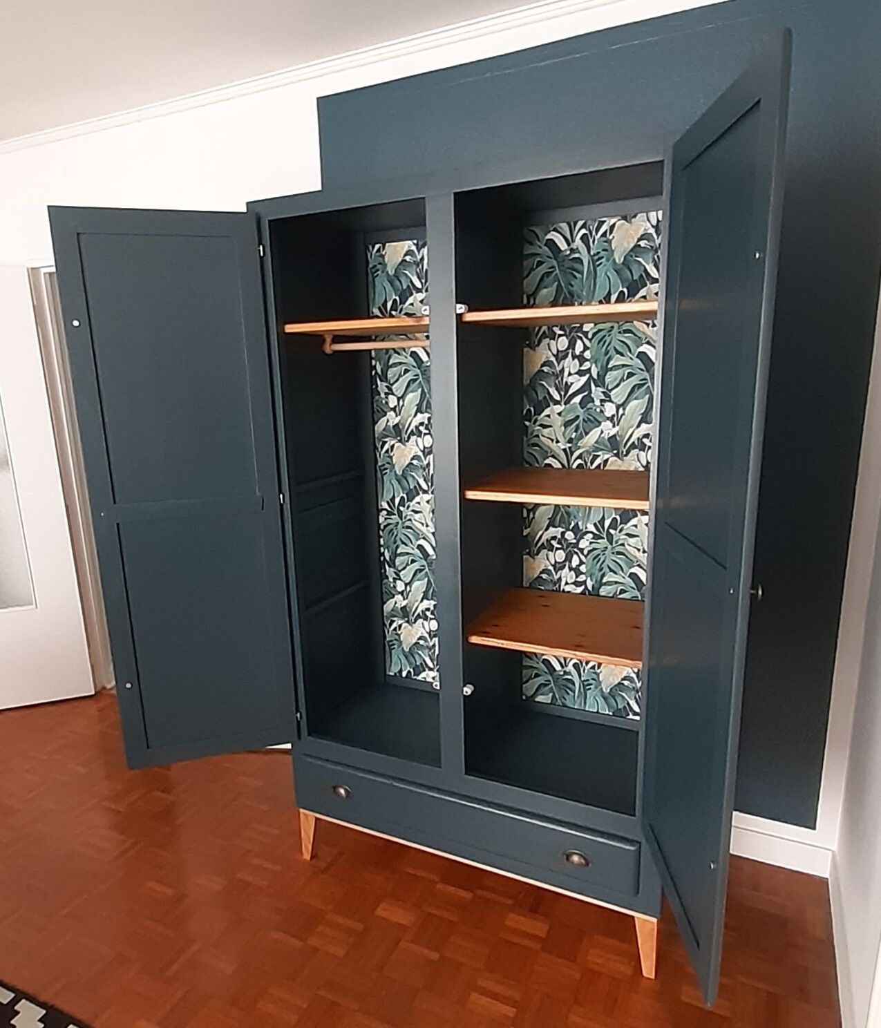 Scandinavian wardrobe wardrobe ganne blue