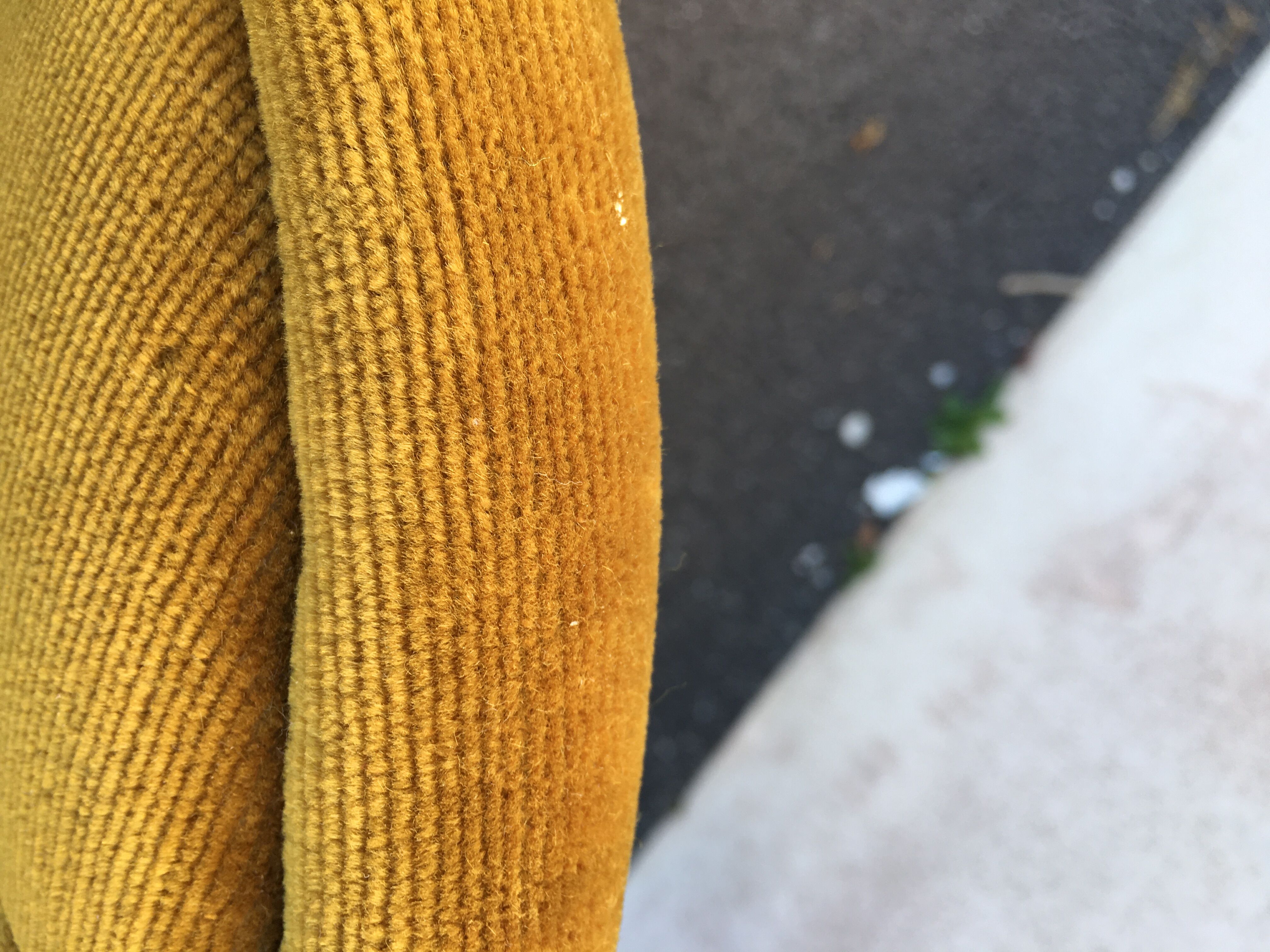 Vintage toad chair velvet gold